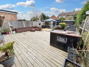 Decking area- click for photo gallery